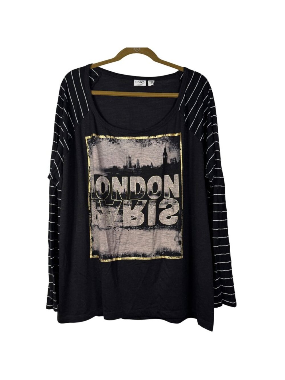 Cato Womens 26/28W Black London Graphic Long Sleeve Raglan Top